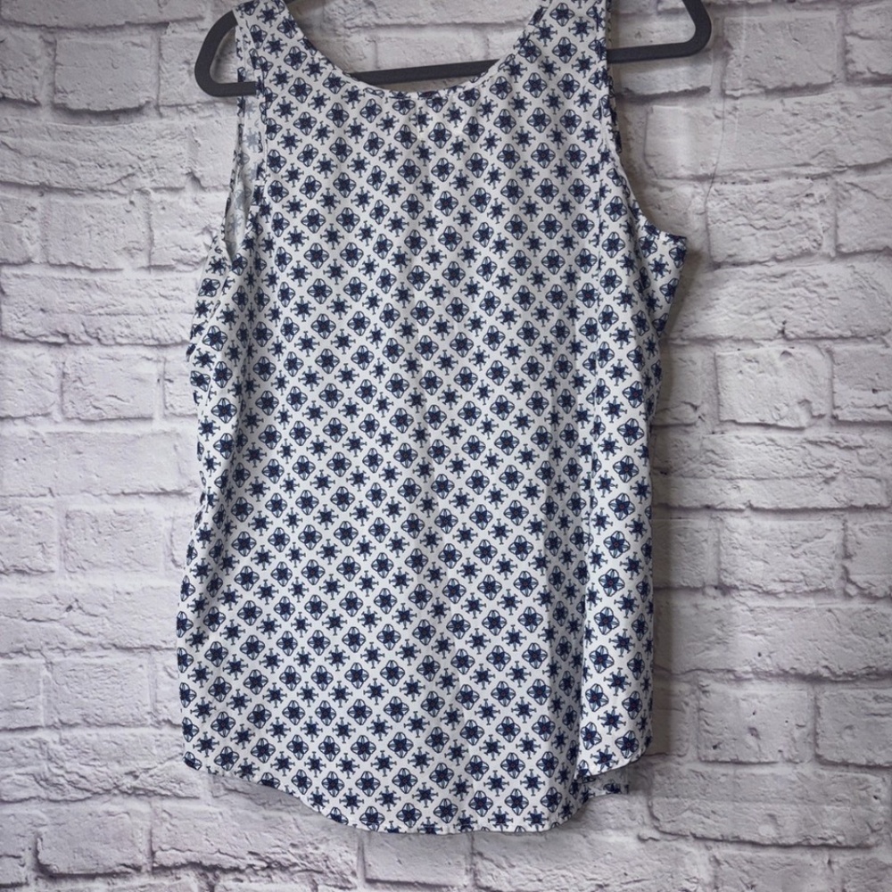 Time and Tru Geometric Design Tank top Woman’s Plus Size 20 - Picture 4 of 4